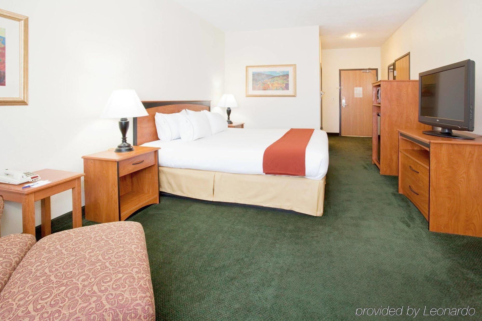 Holiday Inn Express & Suites Alamosa By Ihg Номер фото