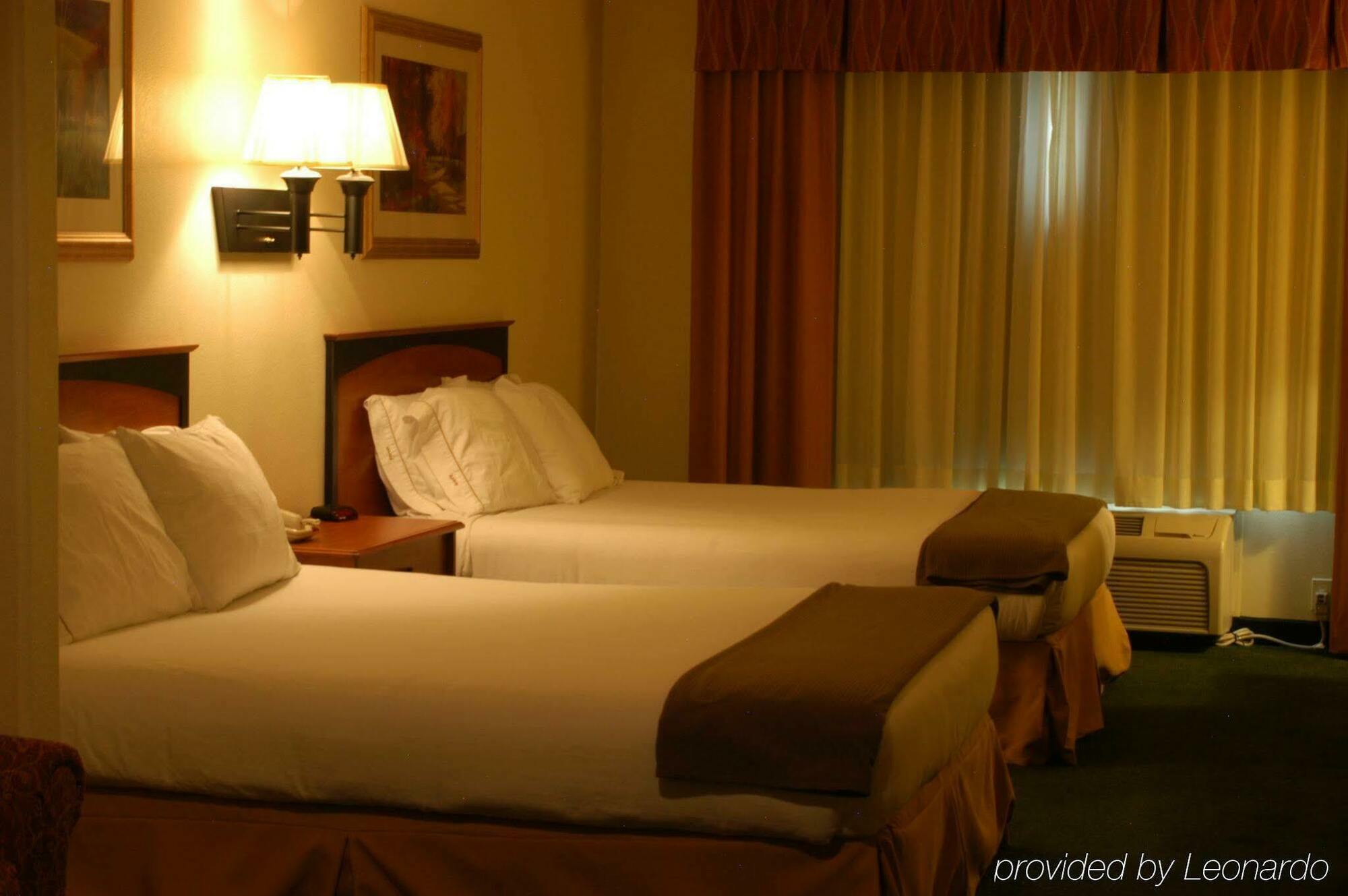 Holiday Inn Express & Suites Alamosa By Ihg Номер фото