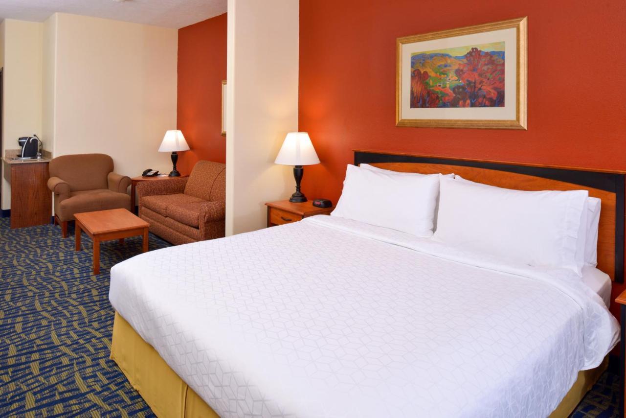 Holiday Inn Express & Suites Alamosa By Ihg Экстерьер фото