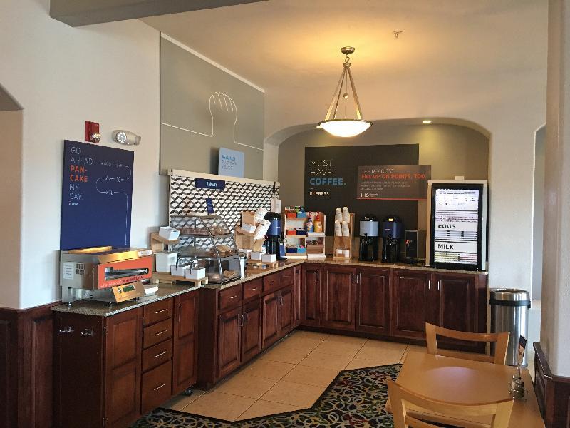 Holiday Inn Express & Suites Alamosa By Ihg Экстерьер фото